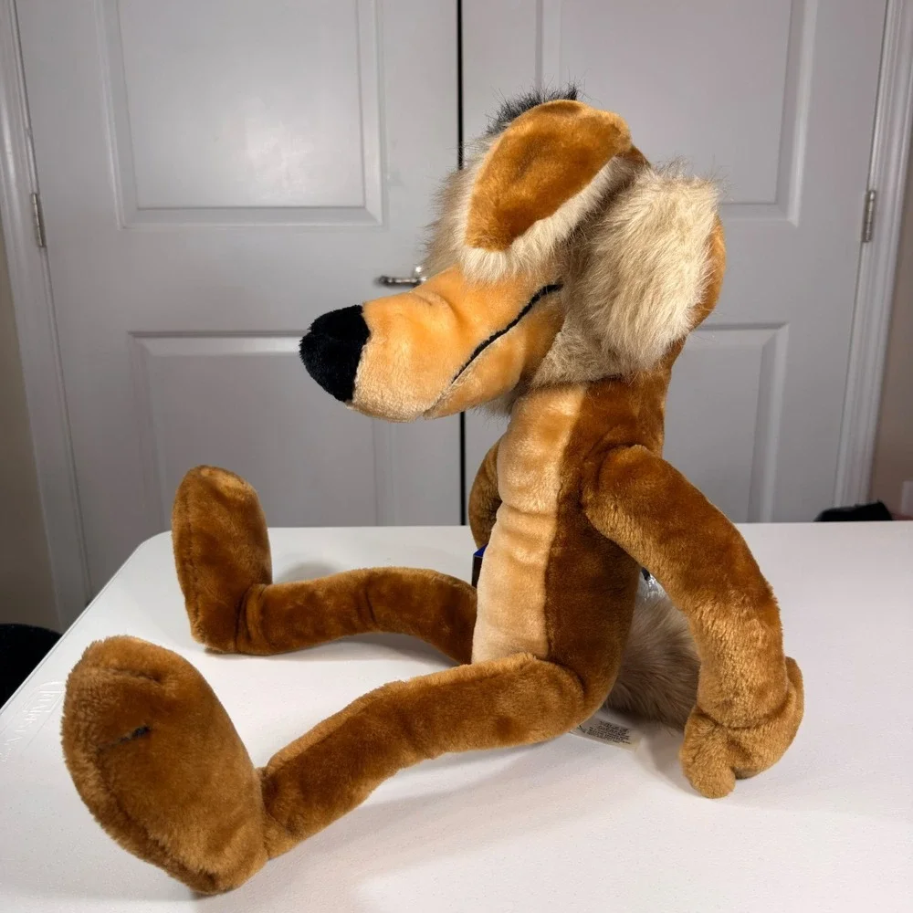 Vintage 1993 Wile E Coyote Plush Looney Tunes 24K Company Warner Bros 24